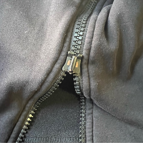 Athleta Victory Long PrimaLoft Hooded Full Zip Jacket in Black S - Picture 8 of 11